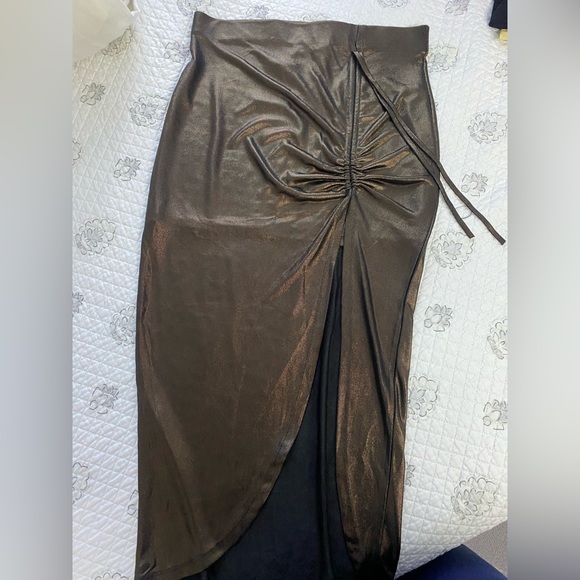 Set - Picture 3 of 3